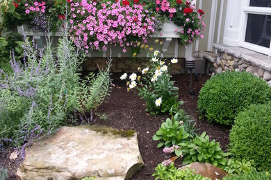 Inspiration for a traditional landscaping in Other.