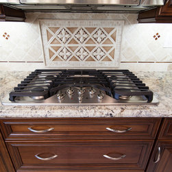 Dynasty, Artesia, Cherry, Nutmeg/Onyx - Tile