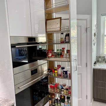Witt Tall Pull Out Storage