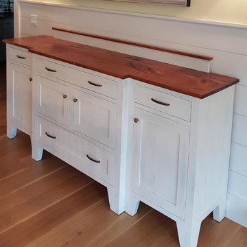 Kitchen Islands & Unique Pieces