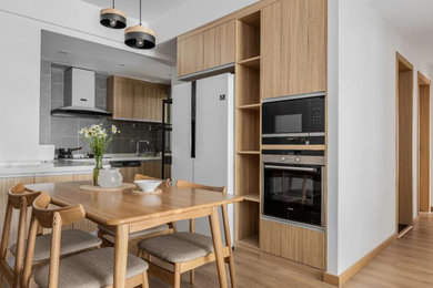Inspiration for a zen home design remodel in Toronto