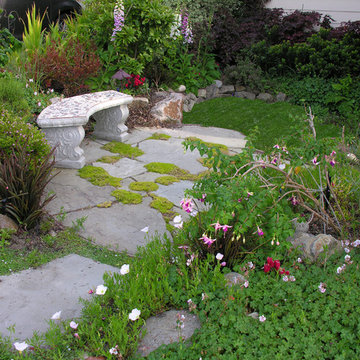 Rustic Berkeley Craftsman Front Yard Patio