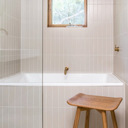 Posh Domaine Inset Bath - Bathtubs