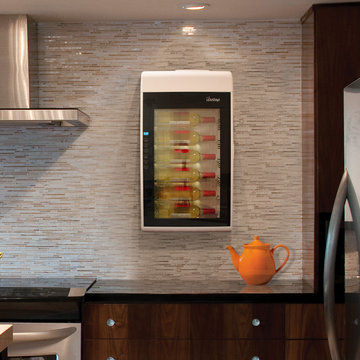 6 Bottle Thermoelectric Wine Cooler