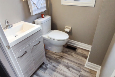 Bathroom - bathroom idea in Ottawa