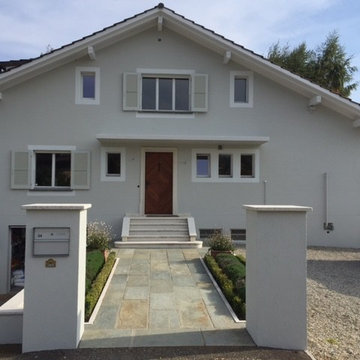 Renovation of an Exterior / Renovation d'un Extérieur