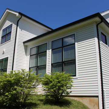 Arctic White James Hardie Panel | Des Peres, MO
