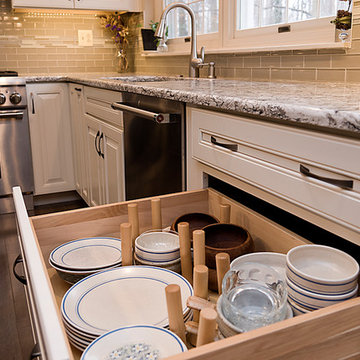 Beautifully Transitional & Organized