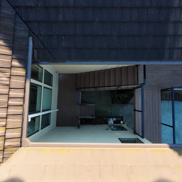 Lake Washington Wrap Around Lake View Deck