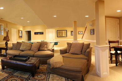 Family room - traditional family room idea in Philadelphia