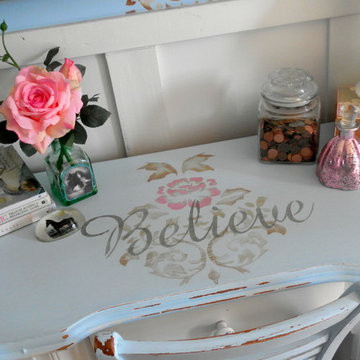 A Shabby Style Desk Top