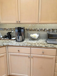 What Color Hardware for Maple Cabinets: Ultimate Style Guide