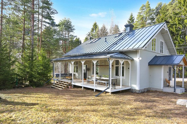Scandinavian Exterior by Fastighetsbyrån