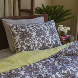 ANAAR CHARCOAL REVERSIBLE DUVET COVER & PILLOW SET - Products