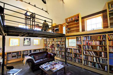 Home office photo in Burlington