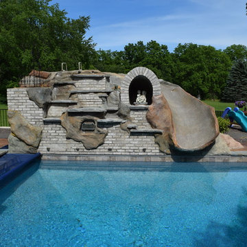 Rectilinear Relaxation Backyard Swimming Pool {HOR}