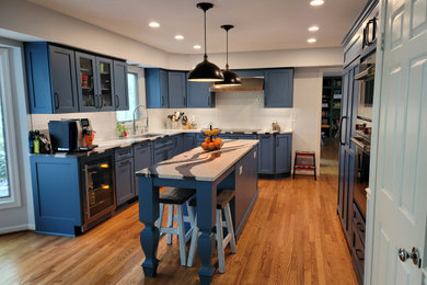 Inspiration for a mid-sized contemporary kitchen remodel in Baltimore