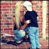Ashly Gunns foto