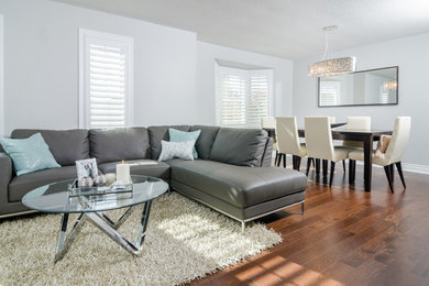 Family room - transitional family room idea in Toronto
