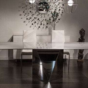 Revolve Freedom Dining Table