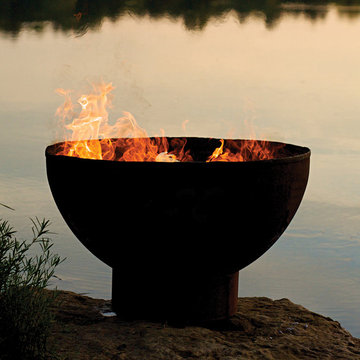 Artisan Fire Pits: The Lunar