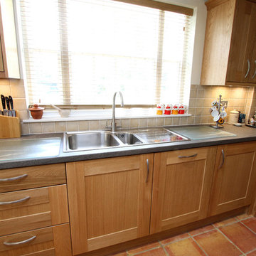 Traditional Oak Shaker Kitchen