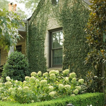 Urban Oasis, Father Nature Landscapes of Birmingham, Inc.