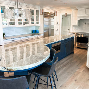 Eat-in Kitchen with quartzite countertops and table