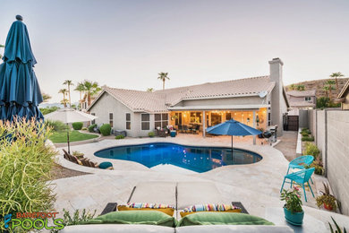 Transitional pool photo in Phoenix