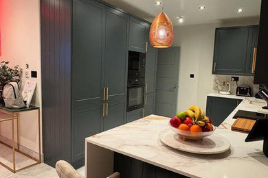 Inspiration for a modern kitchen in London.