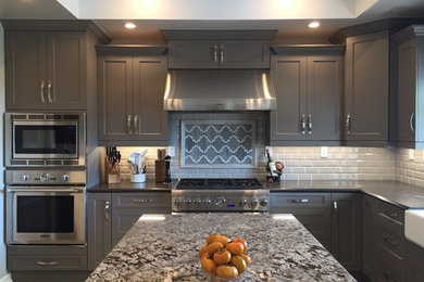 Kitchen - large transitional kitchen idea in Los Angeles