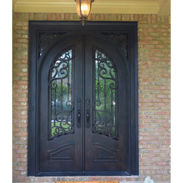 Iron Door Hereford Arch in Square