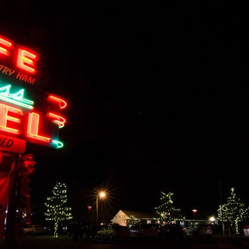 Lighting Nashville's famed Loveless Cafe in honor of the season!