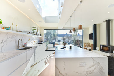 Kitchen - modern kitchen idea in Sussex