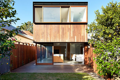 This is an example of a home office in Sydney.