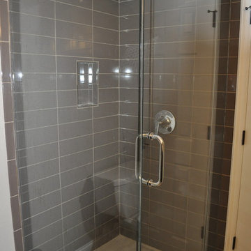 Maitland Residence Upstairs Bath Shower