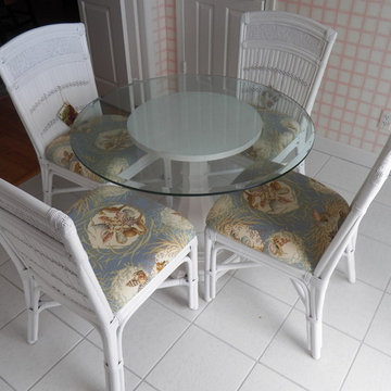 WHITE RATTAN DINING SET