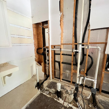 Home Addition with New Custom Design-Built Bathroom | Red Oak Cottage (Before)