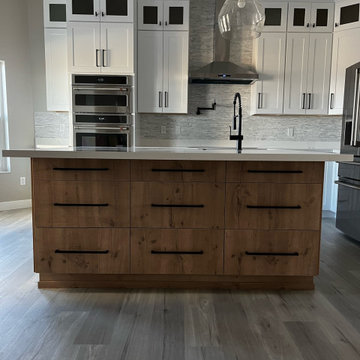 White Shaker & Rustic Oak Island