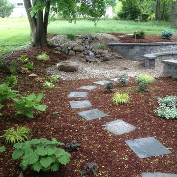 sitting wall / water feature