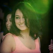 Mirna Wadei's photo