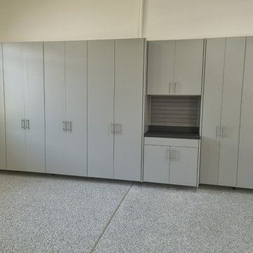 Garage Cabinets\Workbench's