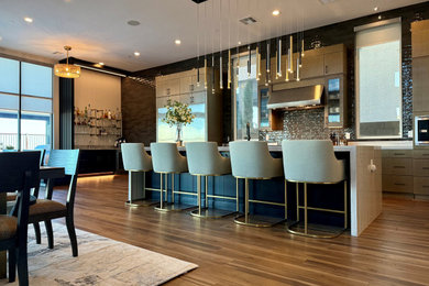 Inspiration for a contemporary home design remodel in Las Vegas