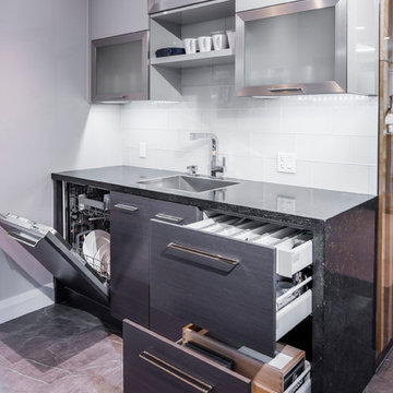 Showroom 326 Sheppard Ave. E.
