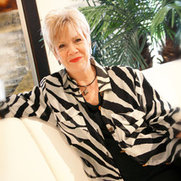 Foto de Transformations Staging & Redesign School