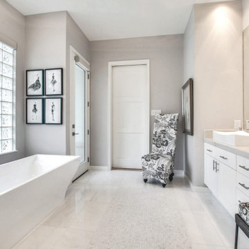 Bright & Fresh Master Bath - Plano, TX