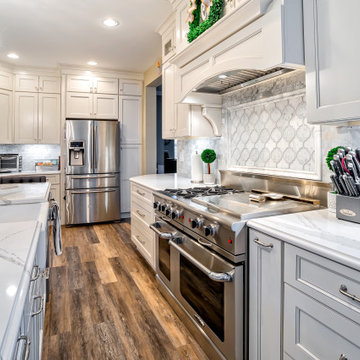 Fabuwood Kitchen in Fusion Blanc