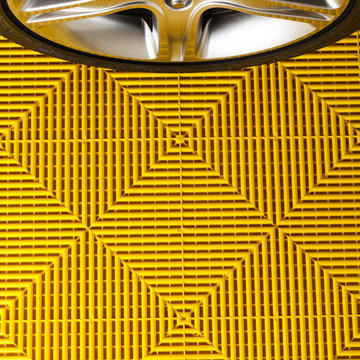Citrus Yellow PremierTrax