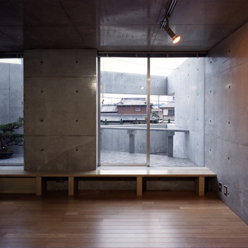M4-HOUSE