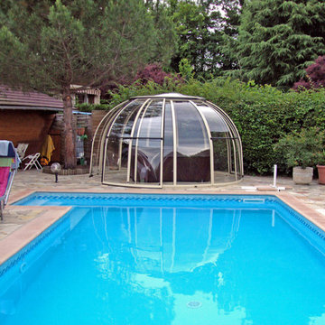 Retractable Spa and Hot Tub Enclosures